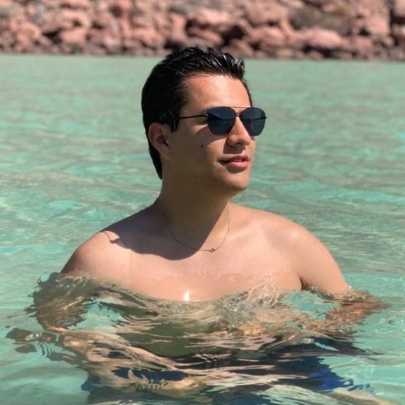 Meet your Posher, Darío - Picture 1 of 1